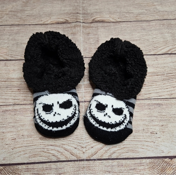 Disney Nightmare Before Christmas Jack Skellington fuzzy slipper socks - Picture 1 of 3